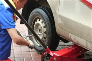 鼓楼区附近拖车24小时服务热线电话